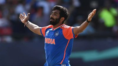 'Calm, cool, matured, but...': Dinesh Karthik weighs in on Jasprit Bumrah's potential as India captain