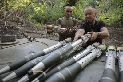 Which countries’ weapons is Ukraine using in Russia incursion?