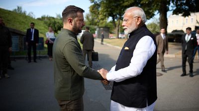 India stands 'firmly for peace' PM Modi tells Ukraine's Zelensky