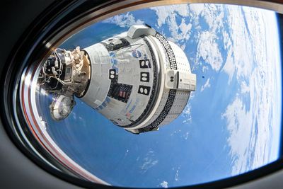 Nasa to announce whether astronauts stuck in orbit can return on Starliner