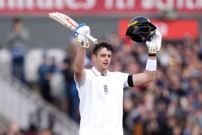 Jamie Smith hits maiden ton before seamers strike as England dominate Sri Lanka