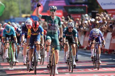 Wout van Aert strikes again in reduced bunch sprint on stage 7 of Vuelta a España