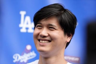 Dodgers' Ohtani Sets MLB Record With 40 Hrs, 40 Sbs