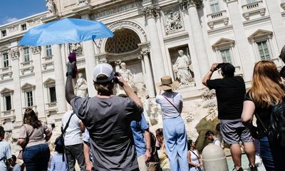 Digested week: Italians escape the heat amid shock of Bayesian disaster