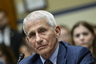 Anthony Fauci recovering at home after hospitalization for West Nile virus