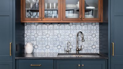 9 blue kitchen cabinet ideas that will elevate your space