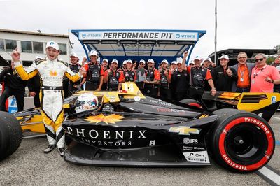 Ferrucci claims maiden IndyCar pole at Portland