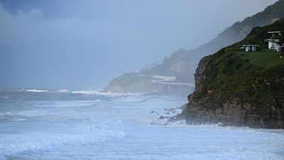 States batten down for forecast destructive storms