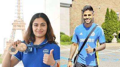 Cricket meets shooting! Suryakumar Yadav turns shooter, Manu Bhaker batter