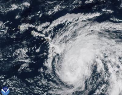 Hurricane Hone Spares Hawaii, Red Flag Warnings Lifted