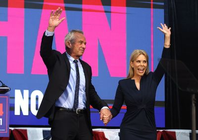 Actor Cheryl Hines Ripped By 'West Wing' Star For Silence Over Husband RFK Jr.'s Trump Endorsement