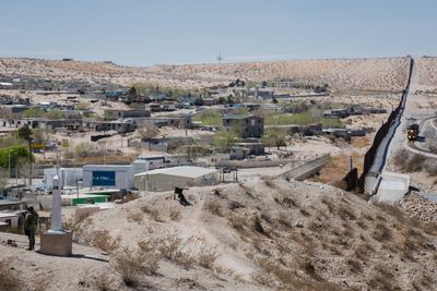 15 migrants rescued from overcrowded stash house in New Mexico, Border Patrol says