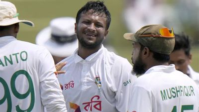 Bangladesh cricket team stands by Shakib Al Hasan amid murder allegation