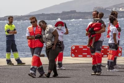 Spanish Prime Minister Tours West Africa To Address Migration Crisis