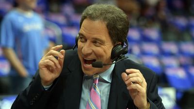 Kevin Harlan Pulls Back the Curtain on His Famous Calls