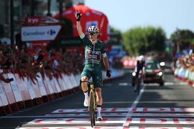 'I nearly gave up': Wout van Aert makes it a hat-trick on Vuelta a España stage 10