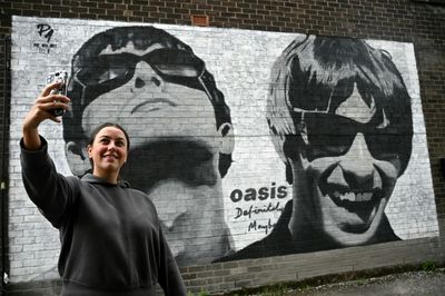 Oasis Hometown Abuzz After Reunion Tour Announced