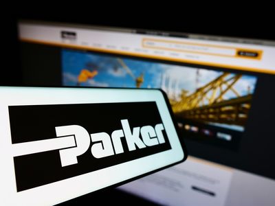 Is Wall Street Bullish or Bearish on Parker-Hannifin Stock?