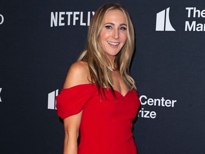 Golden Globes tap Nikki Glaser to be the telecast's next host