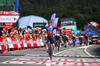 Eddie Dunbar escapes to victory on stage 11 of the Vuelta a España as Primož Roglič takes time back on Ben O'Connor