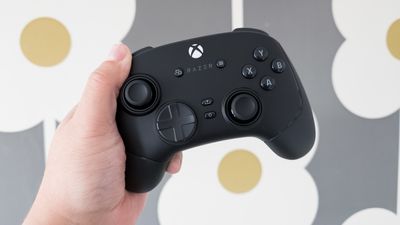 Razer launches new wireless Xbox controller, and Microsoft should hide in shame