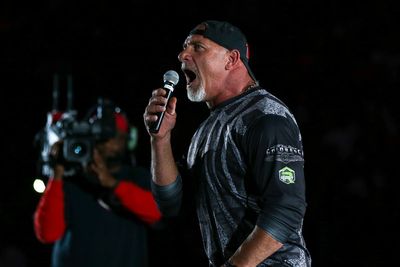 Once teammates, wrestler Bill Goldberg and Deion Sanders reunite at Colorado through Goldberg's son