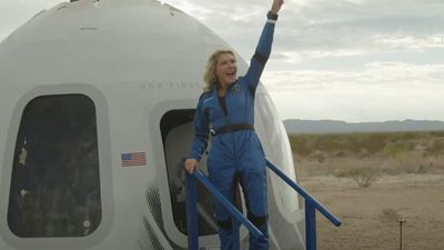 'One of the cleanest flights I've seen.' Blue Origin launches 6 people to space, lands safely on NS-26 flight (video)