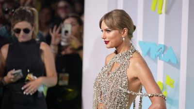 Taylor Swift 'planning to release novel she wrote when only 14 years old'