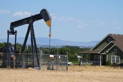 US Economy Grows At Healthy 3% Annual Pace