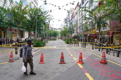 Malaysia beefs up search for Indian tourist who fell into sinkhole a week ago