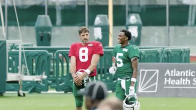 Aaron Rodgers Mic’d Up for Entire Jets Practice Led to Some Hilarious One-Liners