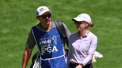 Who is Sarah Schmelzel's Caddie?