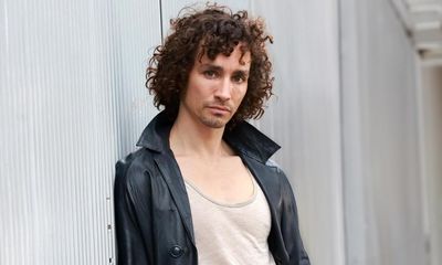 Robert Sheehan: ‘My anxiety had got to the point where if I was left alone I was a twitching mess’