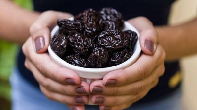 Surprising benefits of prunes for your brain and heart