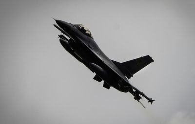 Ukraine says US experts are helping figure out why a Ukrainian F-16 crashed in the war with Russia