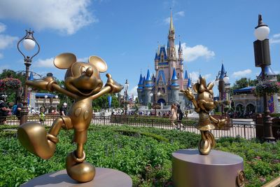 Sheriff's office quickly dispels active shooter rumor at Disney World after fight, 'popping' sound