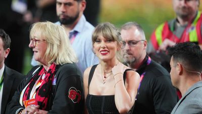 Patrick Mahomes Says Taylor Swift Has Been Drawing Up Plays for the Chiefs