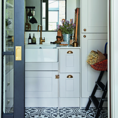 Should a utility room match your kitchen? Kitchen experts agree this is how to make a mismatched design work