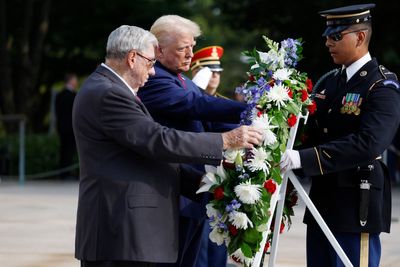 Trump campaign stoops to insulting US Army ‘hacks’ over Arlington cemetery debacle