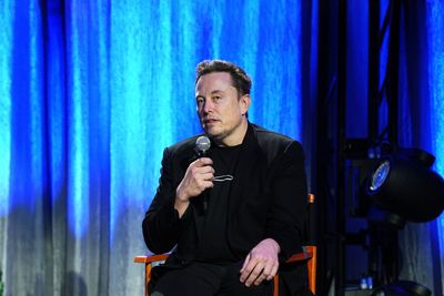 Musk voted by mail despite "fraud" claim