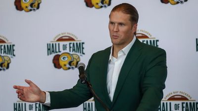 Clay Matthews Roasts Aaron Rodgers With Clever Joke in Packers Hall of Fame Speech