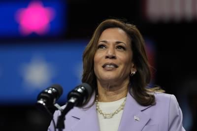 Kamala Harris Pushes For Open Microphones At Presidential Debate