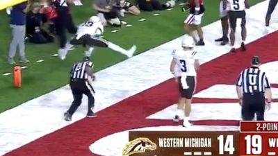 Western Michigan Player Played Leapfrog With Completely Unsuspecting Referee