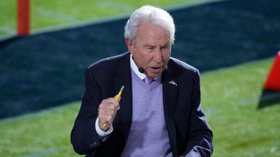 Who Did Lee Corso Pick Today? Week 1 College GameDay Headgear Choice