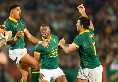 South Africa spring late shock on New Zealand to claim memorable victory in Johannesburg