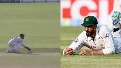 'Na batting, na fielding, na captaincy': Pakistan captain Shan Masood hilariously trolled for dropped catch