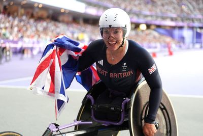 Hannah Cockroft cruises to her eighth Paralympic title in women’s T34 100m final