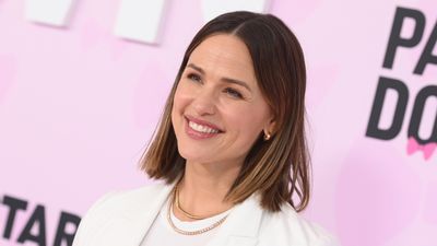 Jennifer Garner just made cooking on-the-go look easy with these outdoor cooking appliances