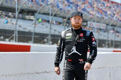 Reddick vs. Larson: Why NASCAR's regular season title is important