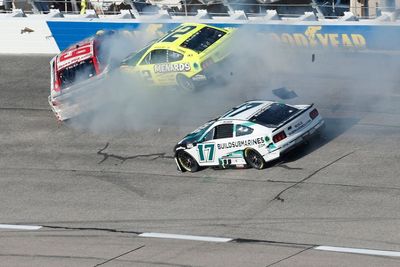 Truex: "I'm an idiot" after shocking Lap 3 crash at Darlington